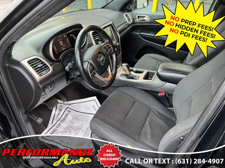 2017 Jeep Grand Cherokee Laredo 4x4, available for sale in Bohemia, New York | Performance Auto Inc. Bohemia, New York 2017 Jeep Grand Cherokee Laredo 4x4, available for sale in Bohemia, New York | Performance Auto Inc. Bohemia, New York
