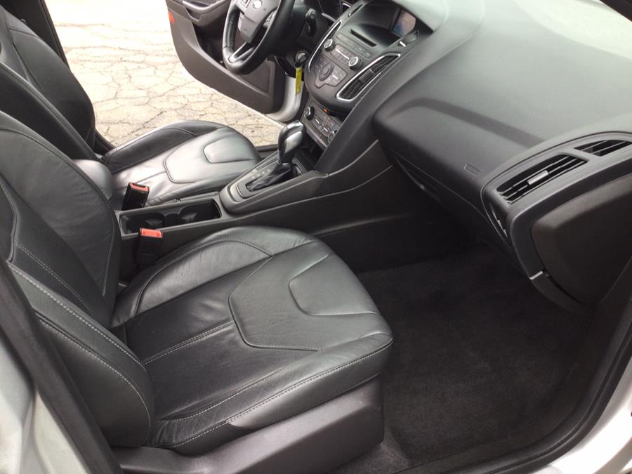 2016 Ford Focus 5dr HB SE, available for sale in Plantsville, Connecticut | L&S Automotive LLC. Plantsville, Connecticut 2016 Ford Focus 5dr HB SE, available for sale in Plantsville, Connecticut | L&S Automotive LLC. Plantsville, Connecticut