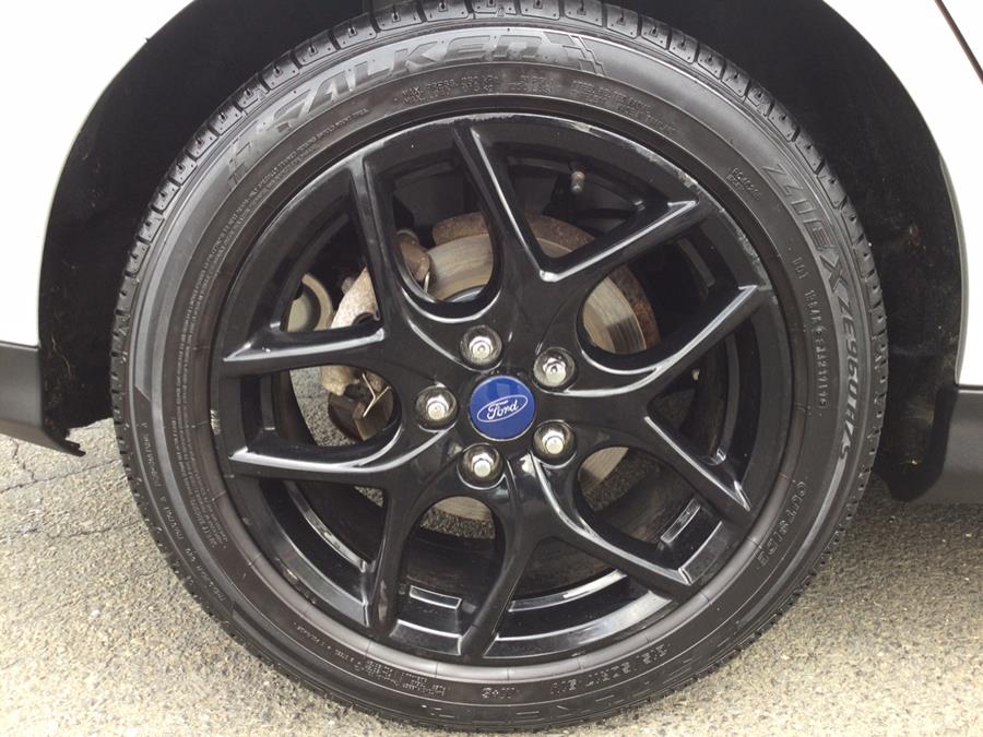 2016 Ford Focus 5dr HB SE, available for sale in Plantsville, Connecticut | L&S Automotive LLC. Plantsville, Connecticut 2016 Ford Focus 5dr HB SE, available for sale in Plantsville, Connecticut | L&S Automotive LLC. Plantsville, Connecticut