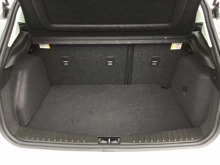 2016 Ford Focus 5dr HB SE, available for sale in Plantsville, Connecticut | L&S Automotive LLC. Plantsville, Connecticut 2016 Ford Focus 5dr HB SE, available for sale in Plantsville, Connecticut | L&S Automotive LLC. Plantsville, Connecticut