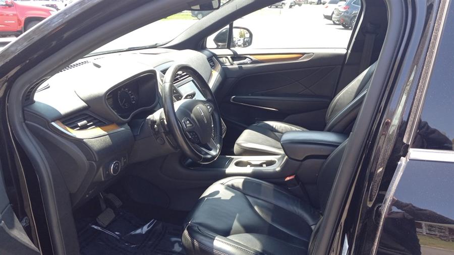 2019 Lincoln MKC Select AWD, available for sale in Old Saybrook, Connecticut | Saybrook Auto Barn. Old Saybrook, Connecticut 2019 Lincoln MKC Select AWD, available for sale in Old Saybrook, Connecticut | Saybrook Auto Barn. Old Saybrook, Connecticut