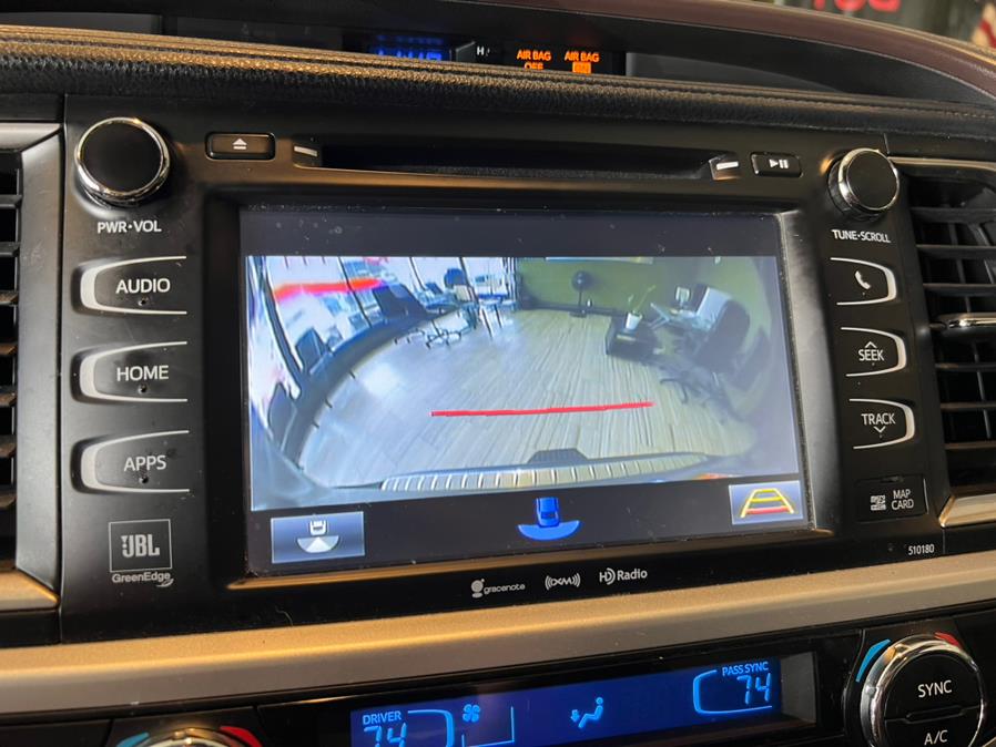 2018 Toyota Highlander Limited Platinum V6 AWD (Natl), available for sale in West Hartford, Connecticut | AutoMax. West Hartford, Connecticut 2018 Toyota Highlander Limited Platinum V6 AWD (Natl), available for sale in West Hartford, Connecticut | AutoMax. West Hartford, Connecticut