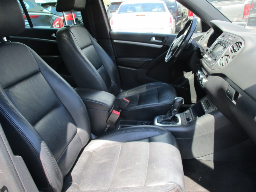 2014 Volkswagen Tiguan R-Line 4MOTION, available for sale in West Babylon, New York | New Gen Auto Group. West Babylon, New York 2014 Volkswagen Tiguan R-Line 4MOTION, available for sale in West Babylon, New York | New Gen Auto Group. West Babylon, New York