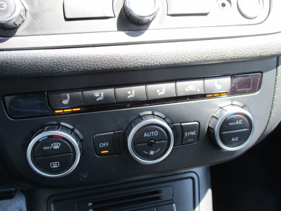 2014 Volkswagen Tiguan R-Line 4MOTION, available for sale in West Babylon, New York | New Gen Auto Group. West Babylon, New York 2014 Volkswagen Tiguan R-Line 4MOTION, available for sale in West Babylon, New York | New Gen Auto Group. West Babylon, New York