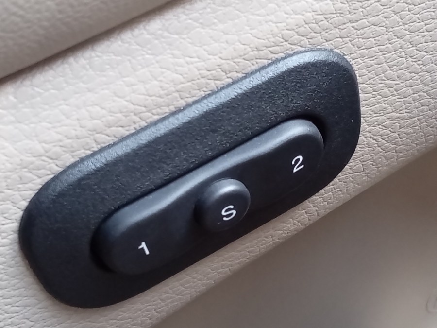 2020 Jeep Grand Cherokee Limited 4x4, available for sale in Irvington, New Jersey | NJ Used Cars Center. Irvington, New Jersey 2020 Jeep Grand Cherokee Limited 4x4, available for sale in Irvington, New Jersey | NJ Used Cars Center. Irvington, New Jersey