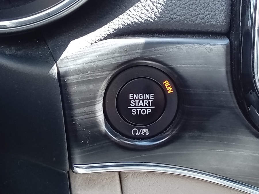 2020 Jeep Grand Cherokee Limited 4x4, available for sale in Irvington, New Jersey | NJ Used Cars Center. Irvington, New Jersey 2020 Jeep Grand Cherokee Limited 4x4, available for sale in Irvington, New Jersey | NJ Used Cars Center. Irvington, New Jersey