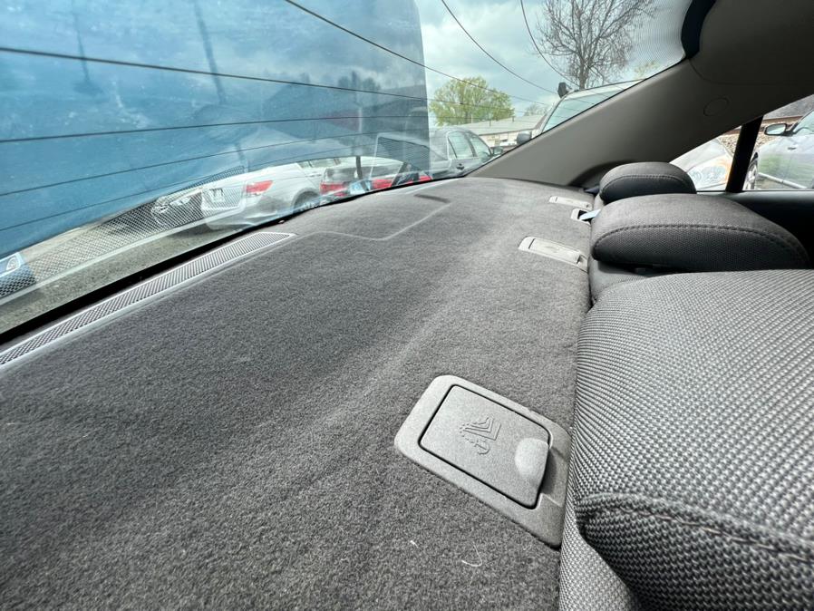 2010 Ford Fusion 4dr Sdn SE FWD, available for sale in Wallingford, Connecticut | Wallingford Auto Center LLC. Wallingford, Connecticut 2010 Ford Fusion 4dr Sdn SE FWD, available for sale in Wallingford, Connecticut | Wallingford Auto Center LLC. Wallingford, Connecticut