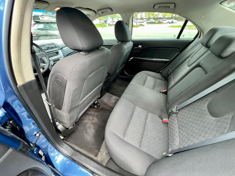 2010 Ford Fusion 4dr Sdn SE FWD, available for sale in Wallingford, Connecticut | Wallingford Auto Center LLC. Wallingford, Connecticut 2010 Ford Fusion 4dr Sdn SE FWD, available for sale in Wallingford, Connecticut | Wallingford Auto Center LLC. Wallingford, Connecticut