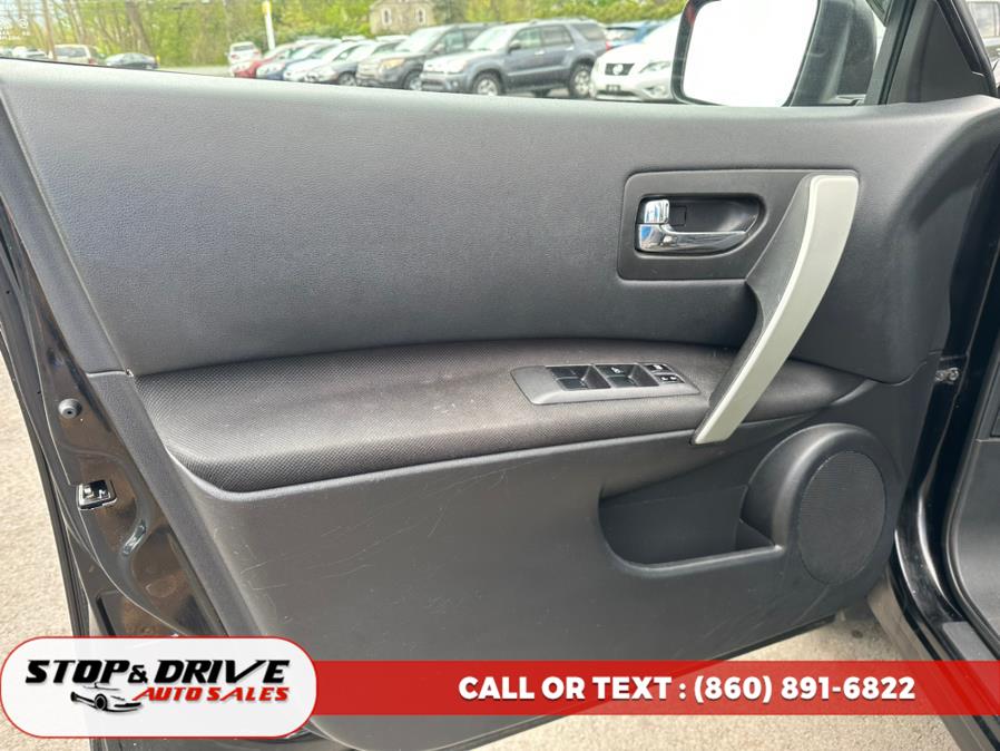 2015 Nissan Rogue Select AWD 4dr S, available for sale in East Windsor, Connecticut | Stop & Drive Auto Sales. East Windsor, Connecticut 2015 Nissan Rogue Select AWD 4dr S, available for sale in East Windsor, Connecticut | Stop & Drive Auto Sales. East Windsor, Connecticut