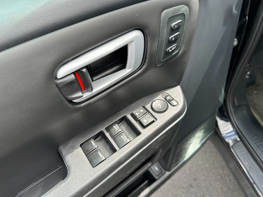 2015 Honda Pilot 4WD 4dr Touring w/RES & Navi, available for sale in Paterson, New Jersey | DZ Automall. Paterson, New Jersey 2015 Honda Pilot 4WD 4dr Touring w/RES & Navi, available for sale in Paterson, New Jersey | DZ Automall. Paterson, New Jersey