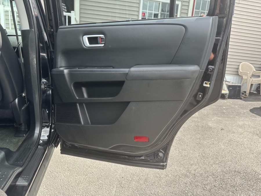 2015 Honda Pilot 4WD 4dr Touring w/RES & Navi, available for sale in Paterson, New Jersey | DZ Automall. Paterson, New Jersey