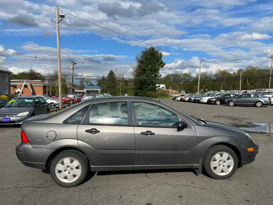 2006 Ford Focus 4dr Sdn ZX4 SE, available for sale in East Windsor, Connecticut | CT Car Co LLC. East Windsor, Connecticut 2006 Ford Focus 4dr Sdn ZX4 SE, available for sale in East Windsor, Connecticut | CT Car Co LLC. East Windsor, Connecticut