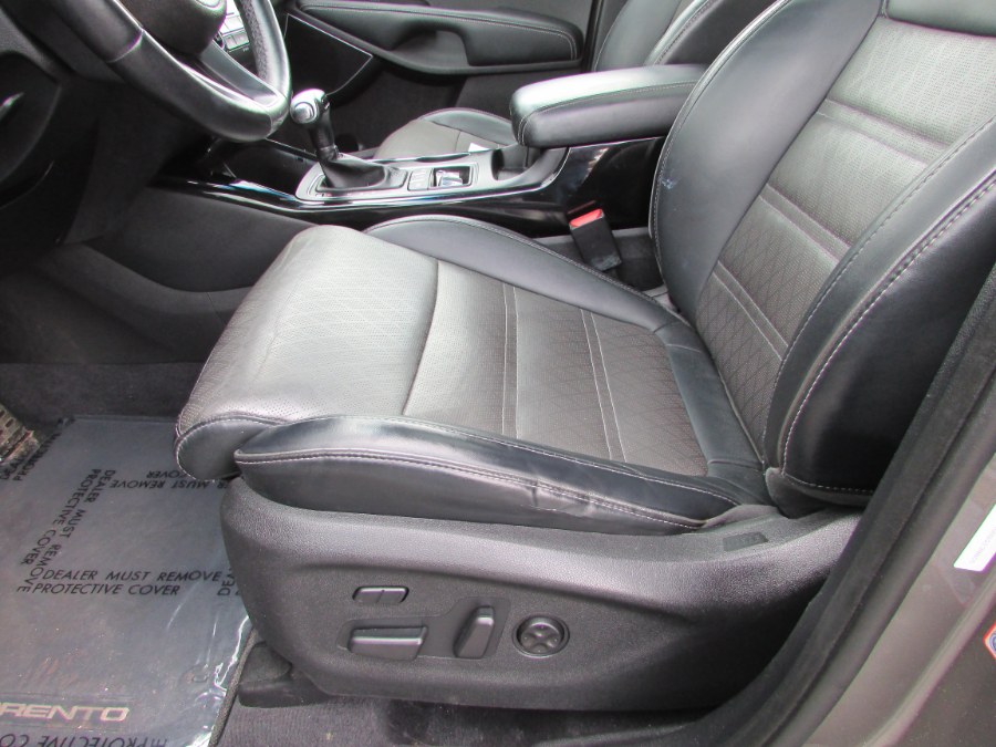 2016 Kia Sorento AWD 4dr 3.3L SX, available for sale in East Windsor, Connecticut | United Auto Sales of E Windsor, Inc. East Windsor, Connecticut 2016 Kia Sorento AWD 4dr 3.3L SX, available for sale in East Windsor, Connecticut | United Auto Sales of E Windsor, Inc. East Windsor, Connecticut