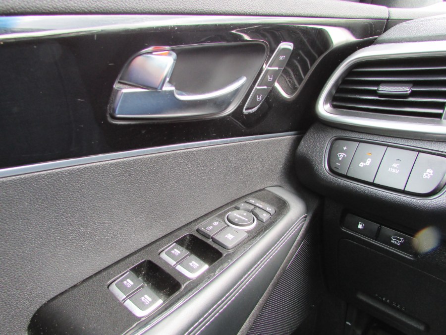 2016 Kia Sorento AWD 4dr 3.3L SX, available for sale in East Windsor, Connecticut | United Auto Sales of E Windsor, Inc. East Windsor, Connecticut 2016 Kia Sorento AWD 4dr 3.3L SX, available for sale in East Windsor, Connecticut | United Auto Sales of E Windsor, Inc. East Windsor, Connecticut