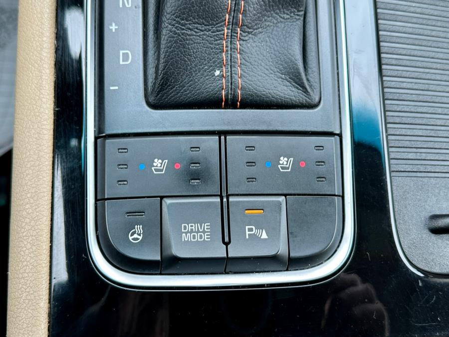 2015 Kia Sedona 4dr Wgn SX-L, available for sale in Darien, Wisconsin | Geneva Motor Cars. Darien, Wisconsin 2015 Kia Sedona 4dr Wgn SX-L, available for sale in Darien, Wisconsin | Geneva Motor Cars. Darien, Wisconsin