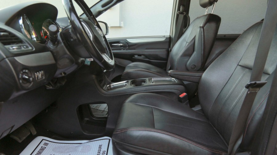2019 Dodge Grand Caravan GT Wagon, available for sale in Miami, Florida | 26 Motors Miami. Miami, Florida 2019 Dodge Grand Caravan GT Wagon, available for sale in Miami, Florida | 26 Motors Miami. Miami, Florida