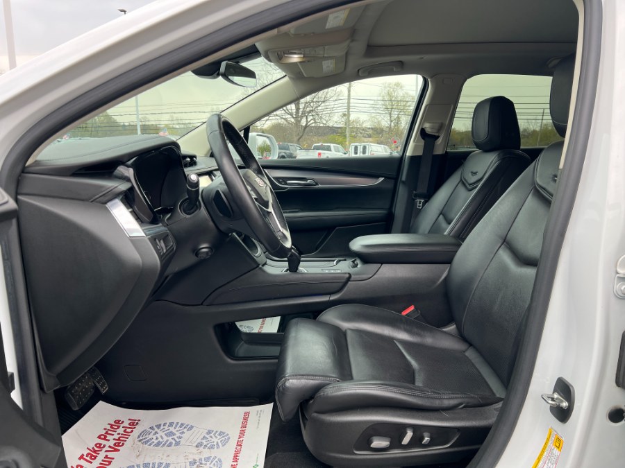 2017 Cadillac XT5 AWD 4dr Premium Luxury, available for sale in Ortonville, Michigan | Marsh Auto Sales LLC. Ortonville, Michigan 2017 Cadillac XT5 AWD 4dr Premium Luxury, available for sale in Ortonville, Michigan | Marsh Auto Sales LLC. Ortonville, Michigan