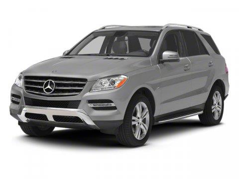 2012 Mercedes-Benz M-Class 4MATIC 4dr ML350 BlueTEC, available for sale in Clinton, Connecticut | M&M Motors International. Clinton, Connecticut 2012 Mercedes-Benz M-Class 4MATIC 4dr ML350 BlueTEC, available for sale in Clinton, Connecticut | M&M Motors International. Clinton, Connecticut