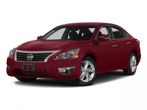 2015 Nissan Altima 4dr Sdn I4 2.5 S, available for sale in Clinton, Connecticut | M&M Motors International. Clinton, Connecticut
