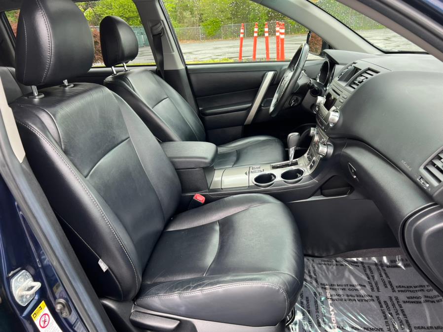 2012 Toyota Highlander 4WD 4dr V6 SE (Natl), available for sale in Berlin, Connecticut | Tru Auto Mall. Berlin, Connecticut 2012 Toyota Highlander 4WD 4dr V6 SE (Natl), available for sale in Berlin, Connecticut | Tru Auto Mall. Berlin, Connecticut