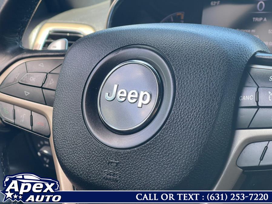 2015 Jeep Grand Cherokee 4WD 4dr Laredo, available for sale in Selden, New York | Apex Auto. Selden, New York 2015 Jeep Grand Cherokee 4WD 4dr Laredo, available for sale in Selden, New York | Apex Auto. Selden, New York