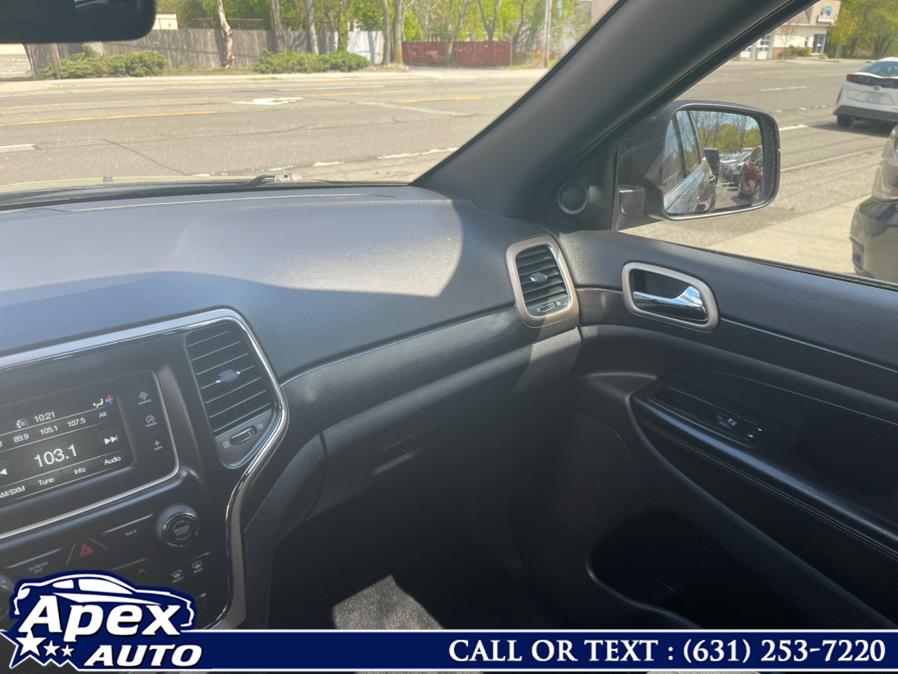 2015 Jeep Grand Cherokee 4WD 4dr Laredo, available for sale in Selden, New York | Apex Auto. Selden, New York 2015 Jeep Grand Cherokee 4WD 4dr Laredo, available for sale in Selden, New York | Apex Auto. Selden, New York