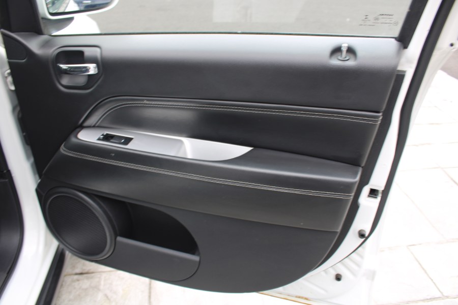 2014 Jeep Compass 4WD 4dr Limited, available for sale in Plantsville, Connecticut | Auto House of Luxury. Plantsville, Connecticut 2014 Jeep Compass 4WD 4dr Limited, available for sale in Plantsville, Connecticut | Auto House of Luxury. Plantsville, Connecticut