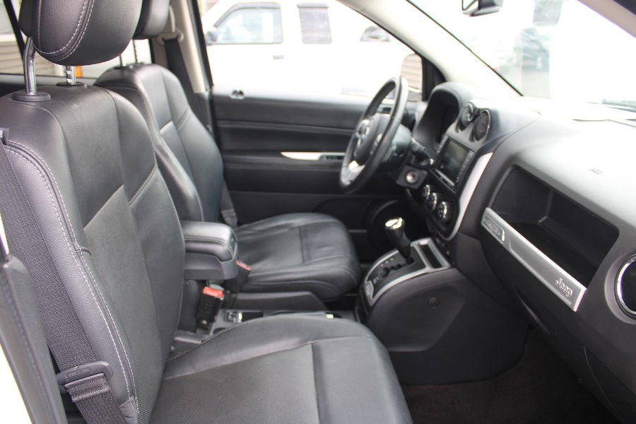 2014 Jeep Compass 4WD 4dr Limited, available for sale in Plantsville, Connecticut | Auto House of Luxury. Plantsville, Connecticut 2014 Jeep Compass 4WD 4dr Limited, available for sale in Plantsville, Connecticut | Auto House of Luxury. Plantsville, Connecticut