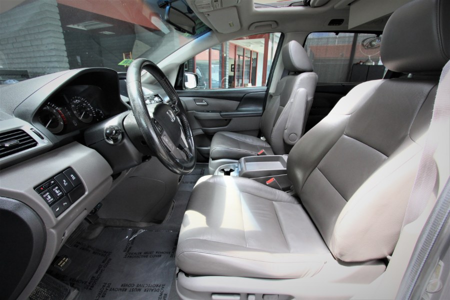 2012 Honda Odyssey 5dr Touring, available for sale in Garden Grove, California | 1 Stop Auto Mart Inc.. Garden Grove, California 2012 Honda Odyssey 5dr Touring, available for sale in Garden Grove, California | 1 Stop Auto Mart Inc.. Garden Grove, California