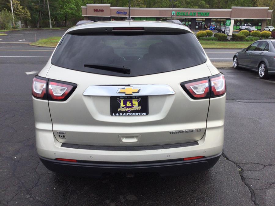 2014 Chevrolet Traverse AWD 4dr LT w/1LT, available for sale in Plantsville, Connecticut | L&S Automotive LLC. Plantsville, Connecticut 2014 Chevrolet Traverse AWD 4dr LT w/1LT, available for sale in Plantsville, Connecticut | L&S Automotive LLC. Plantsville, Connecticut