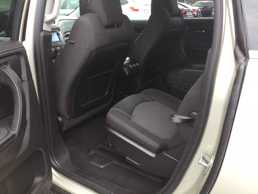 2014 Chevrolet Traverse AWD 4dr LT w/1LT, available for sale in Plantsville, Connecticut | L&S Automotive LLC. Plantsville, Connecticut 2014 Chevrolet Traverse AWD 4dr LT w/1LT, available for sale in Plantsville, Connecticut | L&S Automotive LLC. Plantsville, Connecticut