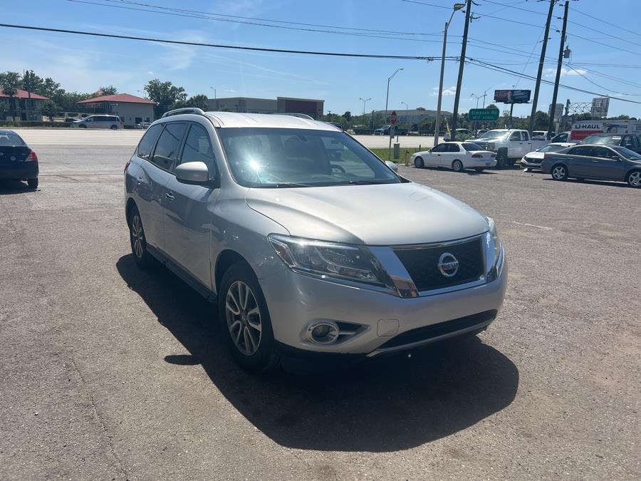 2015 Nissan Pathfinder 2WD 4dr S *Ltd Avail*, available for sale in Kissimmee, Florida | Central florida Auto Trader. Kissimmee, Florida 2015 Nissan Pathfinder 2WD 4dr S *Ltd Avail*, available for sale in Kissimmee, Florida | Central florida Auto Trader. Kissimmee, Florida