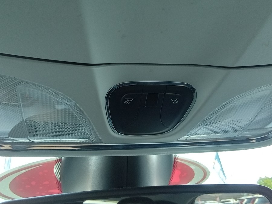 2020 Jeep Cherokee Limited 4x4, available for sale in Irvington, New Jersey | NJ Used Cars Center. Irvington, New Jersey 2020 Jeep Cherokee Limited 4x4, available for sale in Irvington, New Jersey | NJ Used Cars Center. Irvington, New Jersey