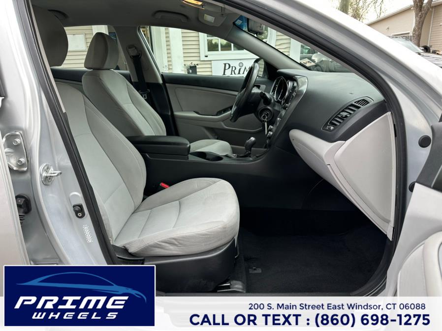 2013 Kia Optima 4dr Sdn LX, available for sale in East Windsor, Connecticut | Prime Wheels. East Windsor, Connecticut 2013 Kia Optima 4dr Sdn LX, available for sale in East Windsor, Connecticut | Prime Wheels. East Windsor, Connecticut