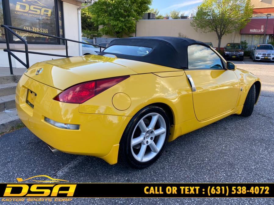 2005 Nissan 350Z 2dr Roadster Touring Manual, available for sale in Commack, New York | DSA Motor Sports Corp. Commack, New York 2005 Nissan 350Z 2dr Roadster Touring Manual, available for sale in Commack, New York | DSA Motor Sports Corp. Commack, New York