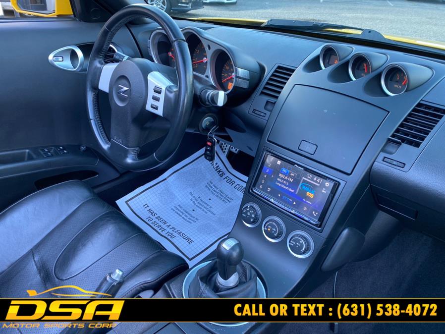 2005 Nissan 350Z 2dr Roadster Touring Manual, available for sale in Commack, New York | DSA Motor Sports Corp. Commack, New York 2005 Nissan 350Z 2dr Roadster Touring Manual, available for sale in Commack, New York | DSA Motor Sports Corp. Commack, New York