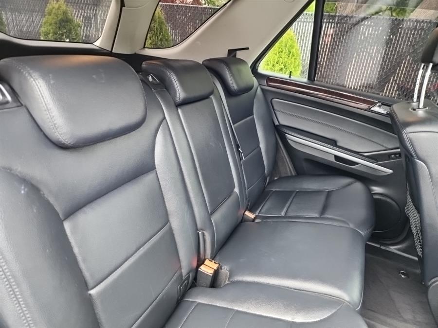 2010 Mercedes-Benz M-Class 4MATIC 4dr ML 350, available for sale in Islip, New York | L.I. Auto Gallery. Islip, New York 2010 Mercedes-Benz M-Class 4MATIC 4dr ML 350, available for sale in Islip, New York | L.I. Auto Gallery. Islip, New York