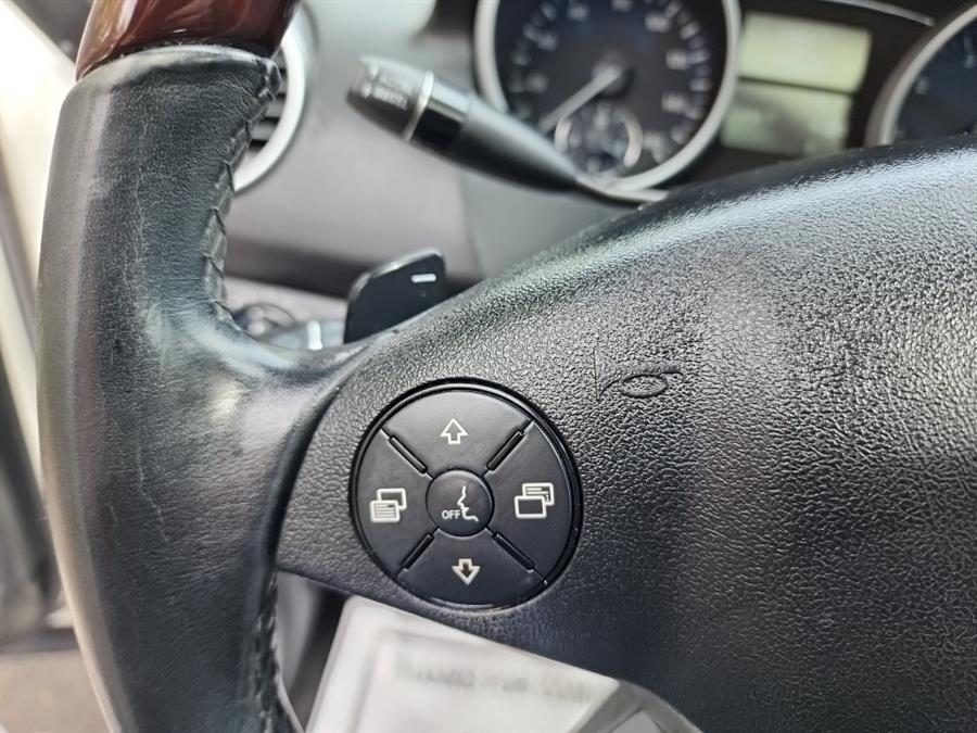 2010 Mercedes-Benz M-Class 4MATIC 4dr ML 350, available for sale in Islip, New York | L.I. Auto Gallery. Islip, New York 2010 Mercedes-Benz M-Class 4MATIC 4dr ML 350, available for sale in Islip, New York | L.I. Auto Gallery. Islip, New York
