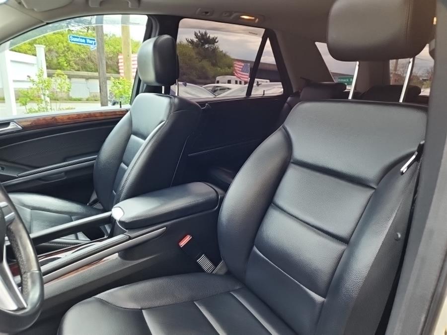 2010 Mercedes-Benz M-Class 4MATIC 4dr ML 350, available for sale in Islip, New York | L.I. Auto Gallery. Islip, New York 2010 Mercedes-Benz M-Class 4MATIC 4dr ML 350, available for sale in Islip, New York | L.I. Auto Gallery. Islip, New York