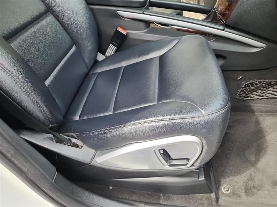 2010 Mercedes-Benz M-Class 4MATIC 4dr ML 350, available for sale in Islip, New York | L.I. Auto Gallery. Islip, New York 2010 Mercedes-Benz M-Class 4MATIC 4dr ML 350, available for sale in Islip, New York | L.I. Auto Gallery. Islip, New York