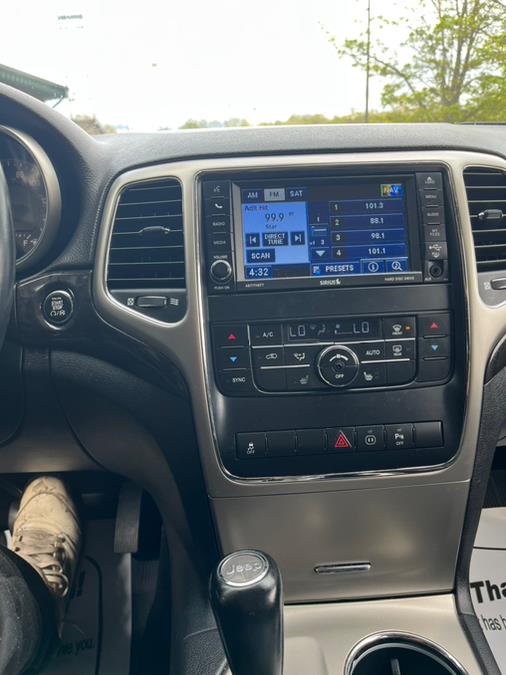 2012 Jeep Grand Cherokee 4WD 4dr Laredo, available for sale in New Britain, Connecticut | Supreme Automotive. New Britain, Connecticut 2012 Jeep Grand Cherokee 4WD 4dr Laredo, available for sale in New Britain, Connecticut | Supreme Automotive. New Britain, Connecticut