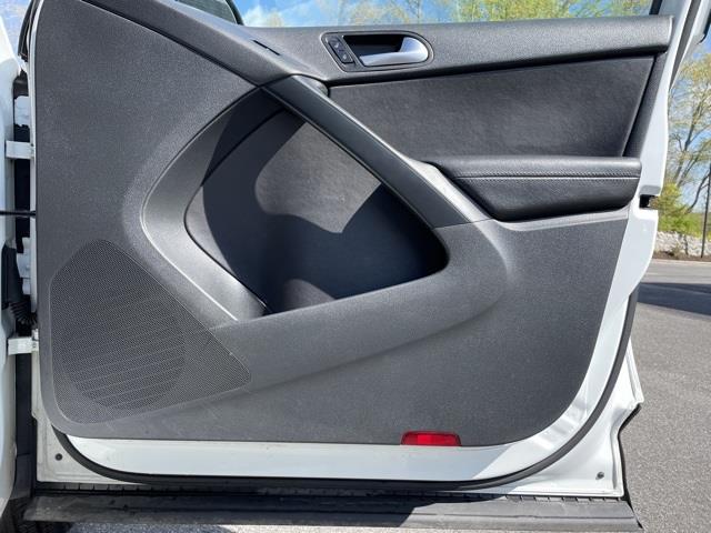 2016 Volkswagen Tiguan S, available for sale in Brookfield, Connecticut | Blasius Federal Road. Brookfield, Connecticut 2016 Volkswagen Tiguan S, available for sale in Brookfield, Connecticut | Blasius Federal Road. Brookfield, Connecticut