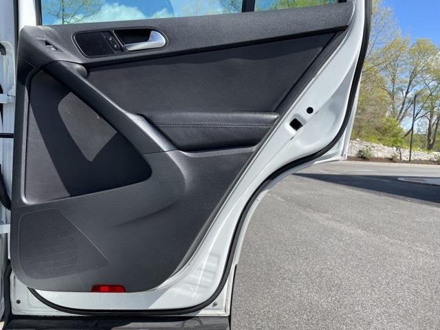 2016 Volkswagen Tiguan S, available for sale in Brookfield, Connecticut | Blasius Federal Road. Brookfield, Connecticut 2016 Volkswagen Tiguan S, available for sale in Brookfield, Connecticut | Blasius Federal Road. Brookfield, Connecticut