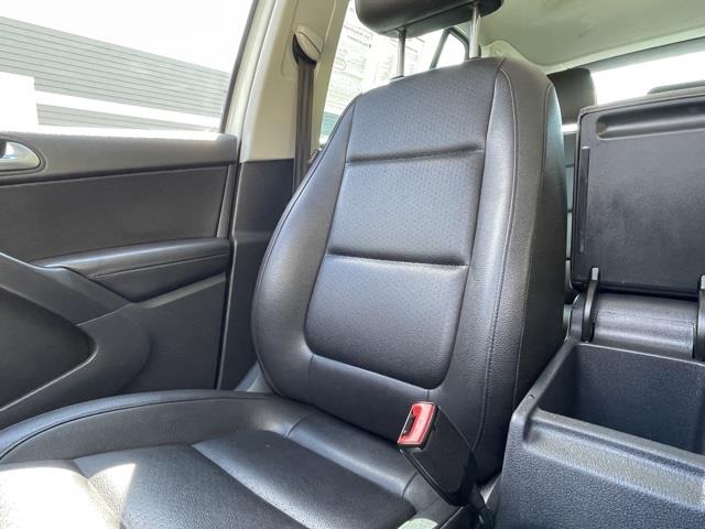 2016 Volkswagen Tiguan S, available for sale in Brookfield, Connecticut | Blasius Federal Road. Brookfield, Connecticut 2016 Volkswagen Tiguan S, available for sale in Brookfield, Connecticut | Blasius Federal Road. Brookfield, Connecticut