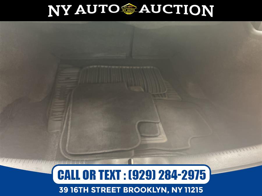 2013 Chrysler 300 4dr Sdn AWD, available for sale in Brooklyn, New York | NY Auto Auction. Brooklyn, New York 2013 Chrysler 300 4dr Sdn AWD, available for sale in Brooklyn, New York | NY Auto Auction. Brooklyn, New York