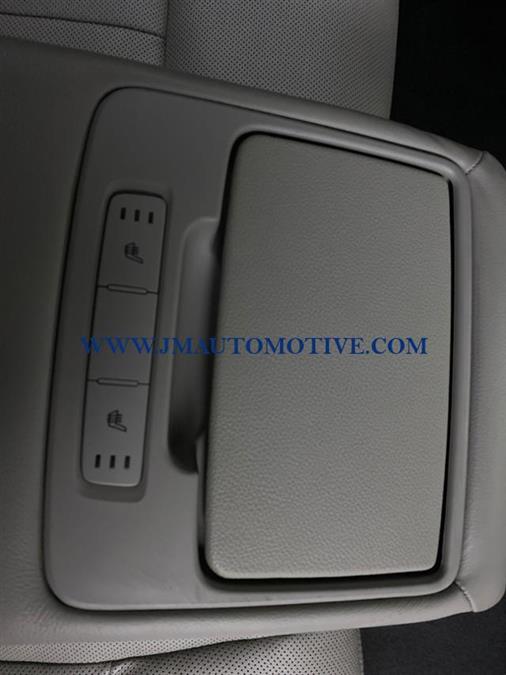 2016 Hyundai Genesis 4dr Sdn V6 3.8L AWD, available for sale in Naugatuck, Connecticut | J&M Automotive Sls&Svc LLC. Naugatuck, Connecticut 2016 Hyundai Genesis 4dr Sdn V6 3.8L AWD, available for sale in Naugatuck, Connecticut | J&M Automotive Sls&Svc LLC. Naugatuck, Connecticut