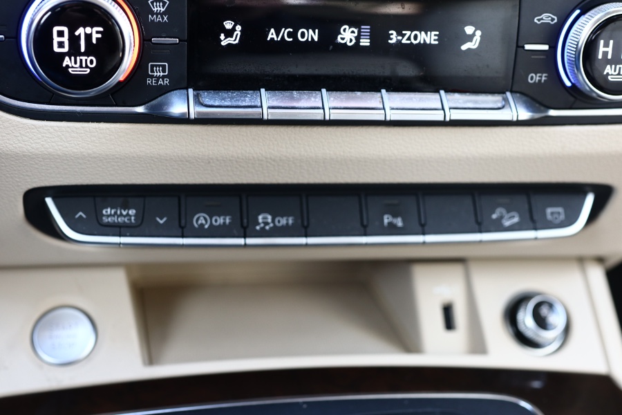 2019 Audi Q5 Premium Plus 45 TFSI quattro, available for sale in Jamaica, New York | Hillside Auto Mall Inc.. Jamaica, New York 2019 Audi Q5 Premium Plus 45 TFSI quattro, available for sale in Jamaica, New York | Hillside Auto Mall Inc.. Jamaica, New York