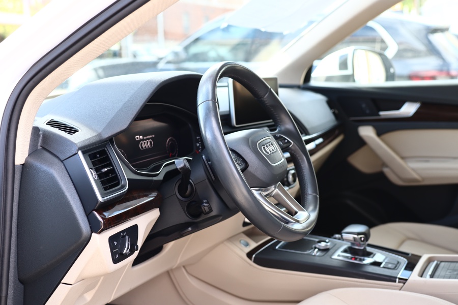 2019 Audi Q5 Premium Plus 45 TFSI quattro, available for sale in Jamaica, New York | Hillside Auto Mall Inc.. Jamaica, New York 2019 Audi Q5 Premium Plus 45 TFSI quattro, available for sale in Jamaica, New York | Hillside Auto Mall Inc.. Jamaica, New York