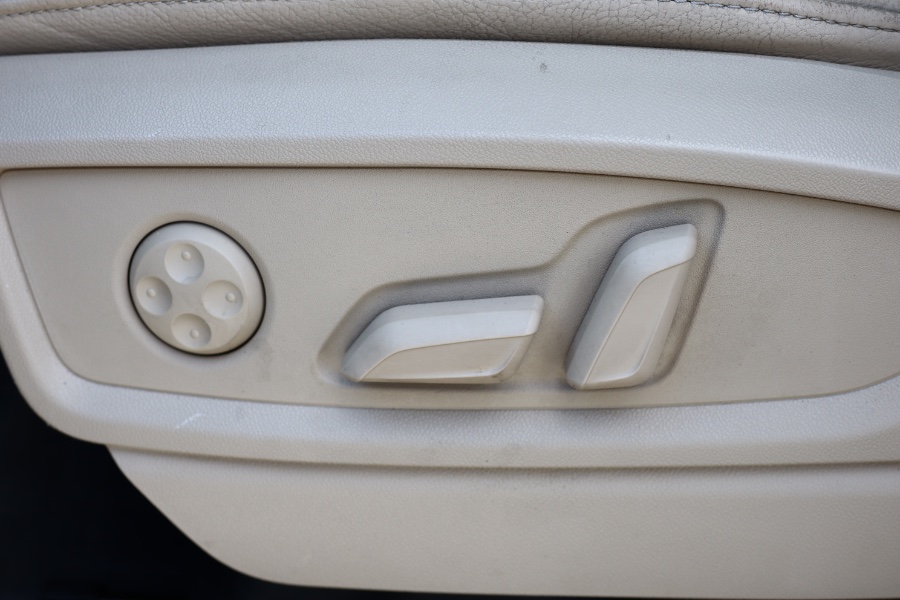 2019 Audi Q5 Premium Plus 45 TFSI quattro, available for sale in Jamaica, New York | Hillside Auto Mall Inc.. Jamaica, New York 2019 Audi Q5 Premium Plus 45 TFSI quattro, available for sale in Jamaica, New York | Hillside Auto Mall Inc.. Jamaica, New York