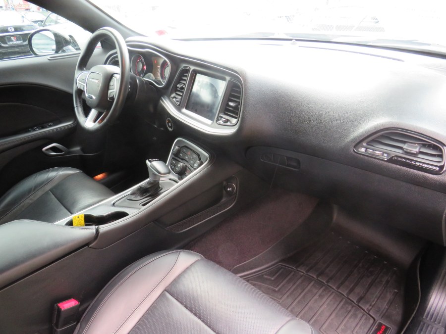 2017 Dodge Challenger SXT PLUS /Sunroof, available for sale in Middle Village, New York | Road Masters II INC. Middle Village, New York 2017 Dodge Challenger SXT PLUS /Sunroof, available for sale in Middle Village, New York | Road Masters II INC. Middle Village, New York